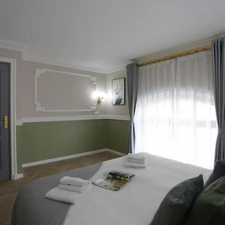 Triplex 250m² 6ch - Clim - Tres Spacieux - Apartmán