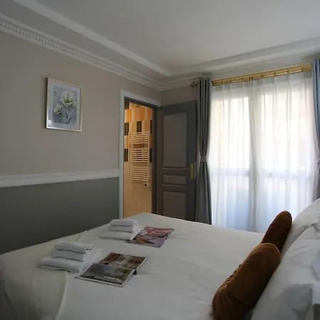 Triplex 250m² 6ch - Clim - Tres Spacieux - Apartament Paryż