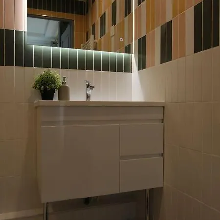 Triplex 250m² 6ch - Clim - Tres Spacieux - Apartament *