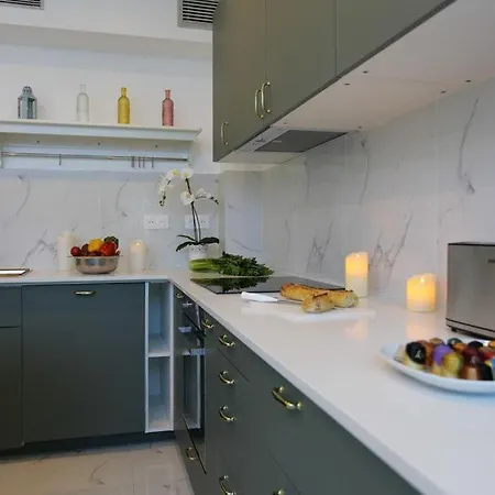 Appartement Triplex 250m² 6ch - Clim - Très Spacieux - *